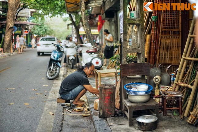 Canh tuong choang ngop con pho doc nhat o Ha Noi-Hinh-23