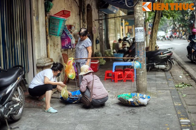 Con pho mang ten mon an 'nhay nhua' o Ha Noi xua gio ra sao?-Hinh-3