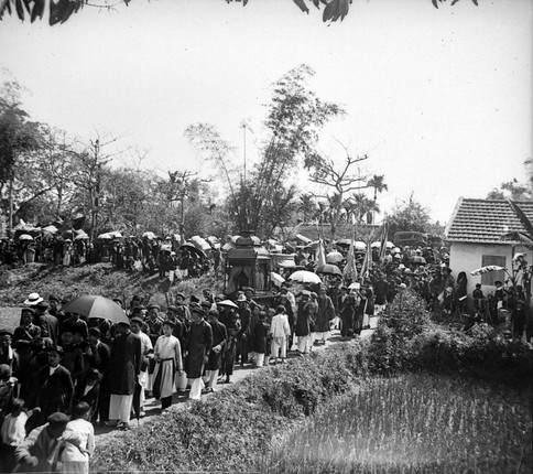 Nhung hinh anh dac sac ve le hoi den Voi Phuc nam 1928-Hinh-19