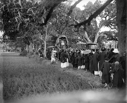 Nhung hinh anh dac sac ve le hoi den Voi Phuc nam 1928-Hinh-2