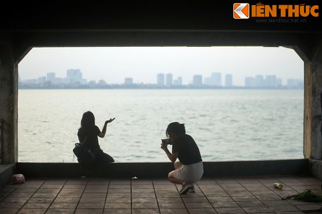 Tan tich nha ga san bay ky la cua vua Bao Dai giua Ha Noi-Hinh-4