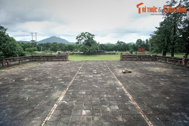 Lang mo phu than vua Gia Long va nhung giai thoai-Hinh-10