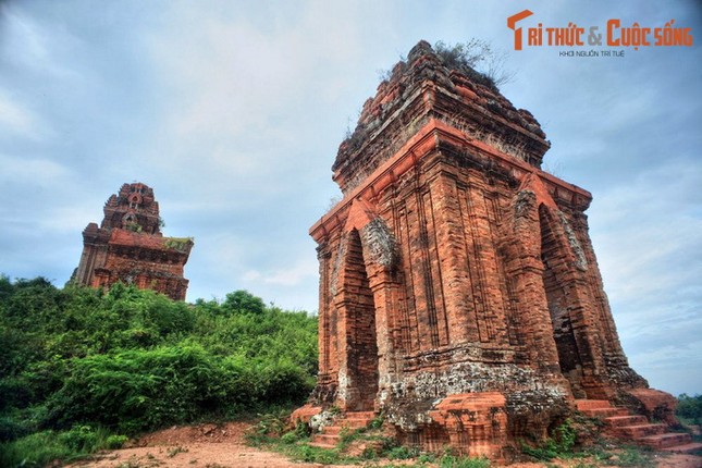 Can canh thap Banh It nghin tuoi nghi bi xam hai o Binh Dinh-Hinh-7