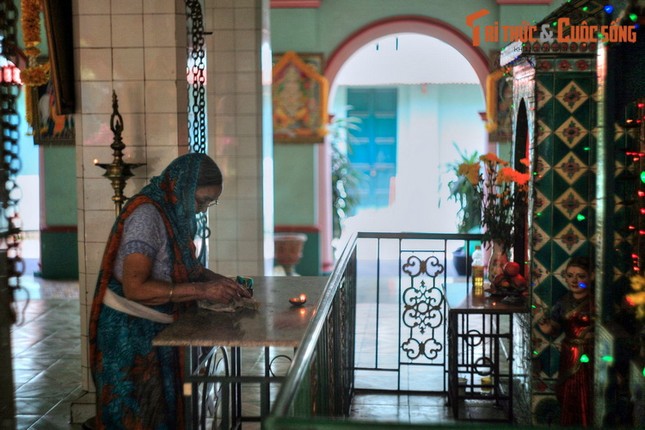 Den Sri Thenday Yutthapani mang dau an cua nguoi Tamil o Sai Gon xua-Hinh-2