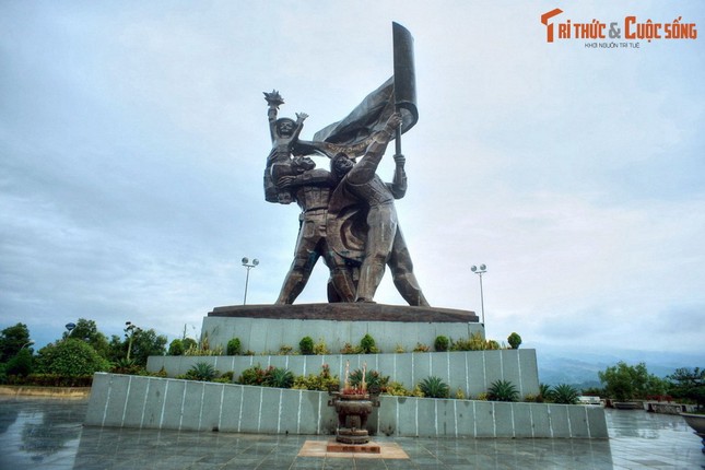 10 su that ve tran Dien Bien Phu chan dong dia cau-Hinh-9