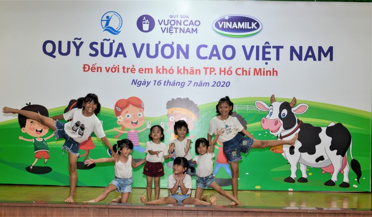 Quy sua vuon cao Viet Nam va Vinamilk 