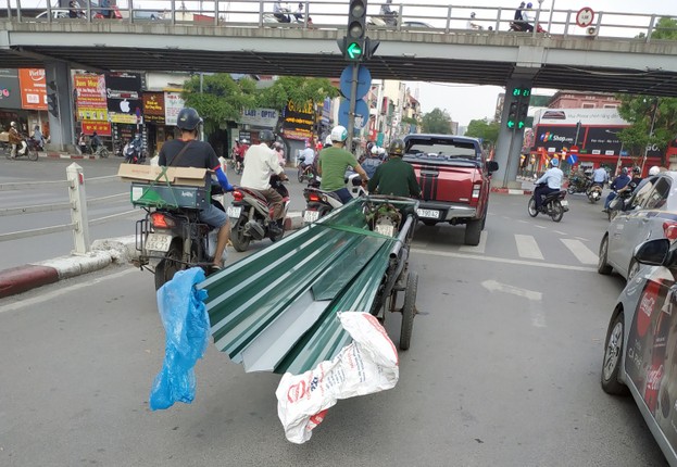 Nhung hinh anh nay se chi con la di vang o Ha Noi-Hinh-9