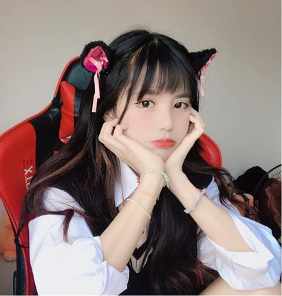 YuGi - nu streamer khien cong dong game say nhu dieu do-Hinh-2