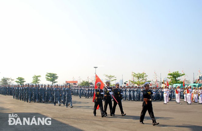 Ngam loat tau chien Vung 3 Hai quan Viet Nam 'hoi quan'-Hinh-6