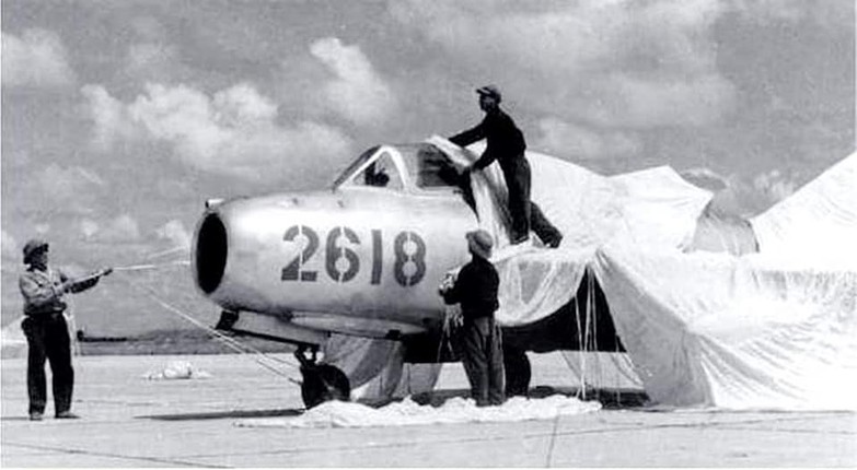 Can canh MiG-15, “ban dap” cua phi cong chien dau VN-Hinh-3