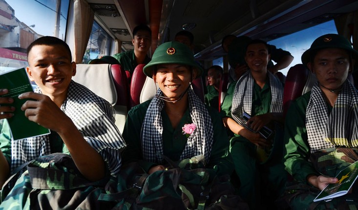 Buon vui kho noi thanh loi trong ngay tien tan binh nhap ngu-Hinh-14