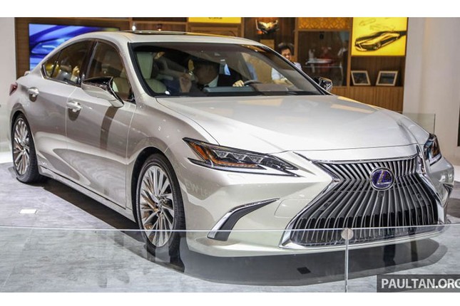 Xe sang Lexus ES 2019 dau tien lo dien tai Dong Nam A-Hinh-10