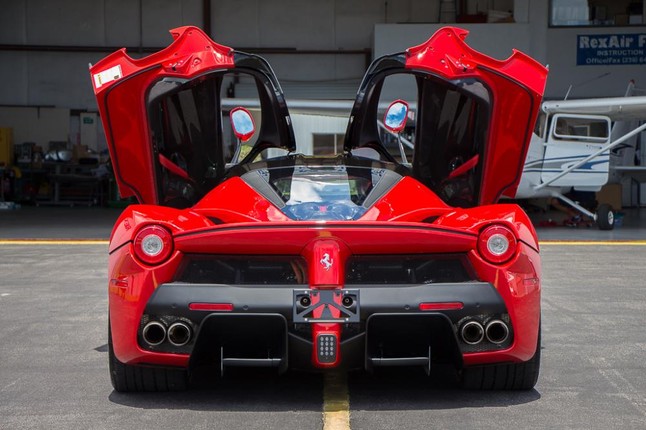 Sieu xe Ferrari LaFerrari dung chan ban chi hon 72 ty dong-Hinh-8