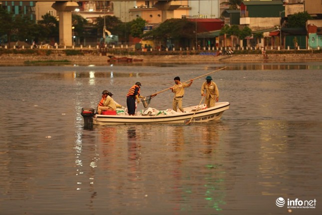 Ha Noi: Sau dung 1 nam, ca lai chet trang mat ho Hoang Cau-Hinh-11