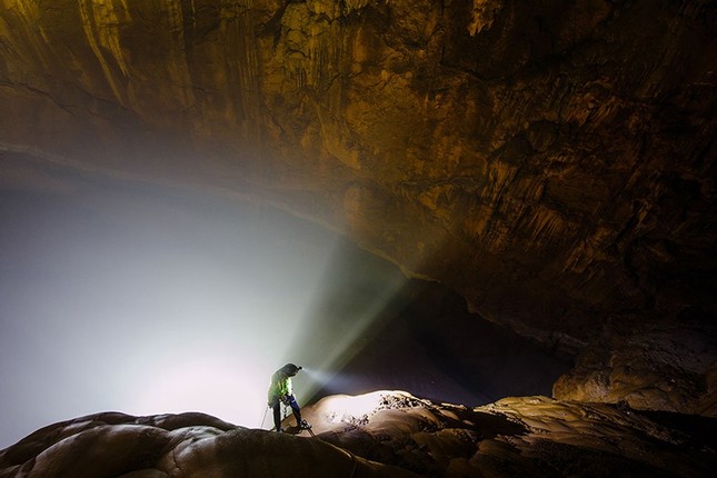 Suc hut manh liet tu buc tuong Viet Nam trong hang Son Doong-Hinh-6