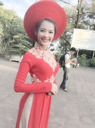 Nu sinh Nghe An noi tieng vi khoe anh be giang qua xinh-Hinh-8