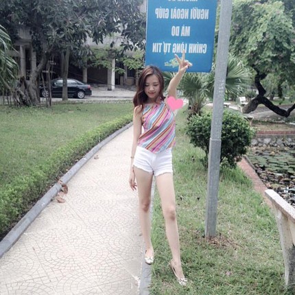 Xinh dep, me bong da hot girl fan Chelsea gay sot mang Viet-Hinh-5