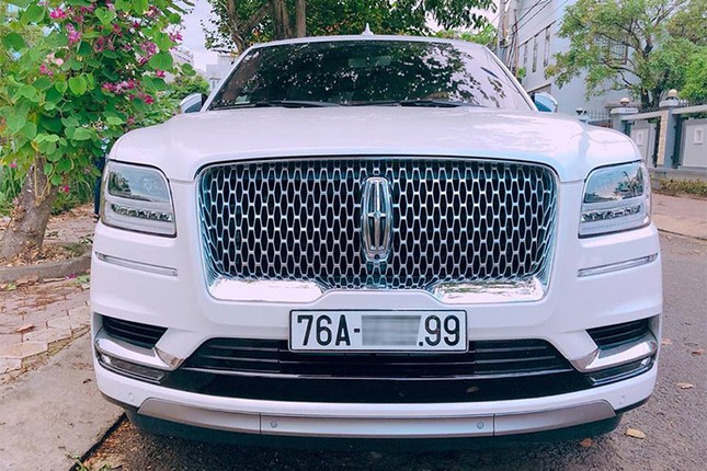Gia lan banh Lincoln Navigator o Viet Nam toi 11,6 ty dong?-Hinh-2