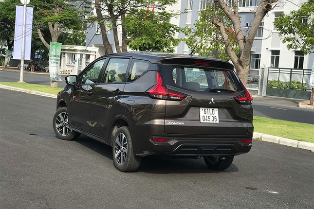 Xe gia re Mitsubishi Xpander AT giam 30 trieu tai Viet Nam-Hinh-3