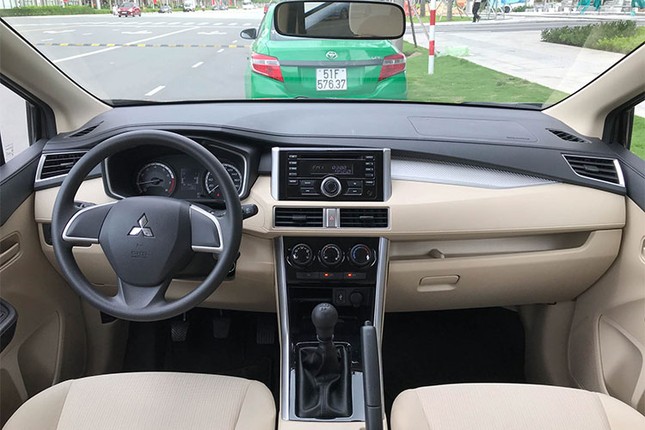 Xe gia re Mitsubishi Xpander AT giam 30 trieu tai Viet Nam-Hinh-7