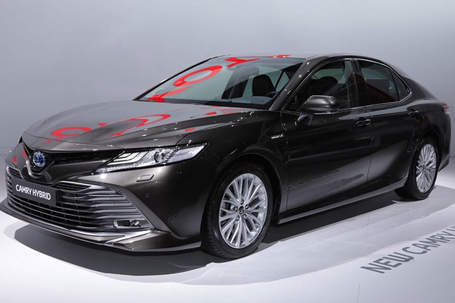 Toyota Camry Hybrid 2019 