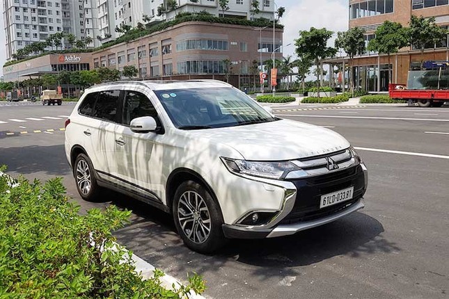 Mitsubishi Outlander tai Viet Nam 