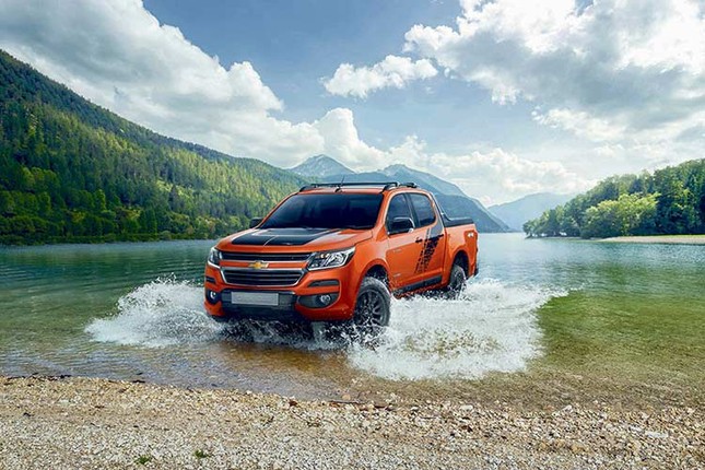 Ban tai Chevrolet Colorado Storm 