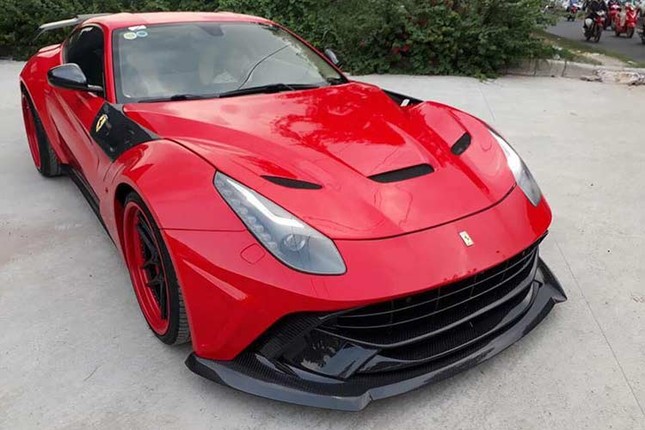 Dai gia Vung Tau do sieu xe Ferrari F12 Berlinetta 22 ty-Hinh-4