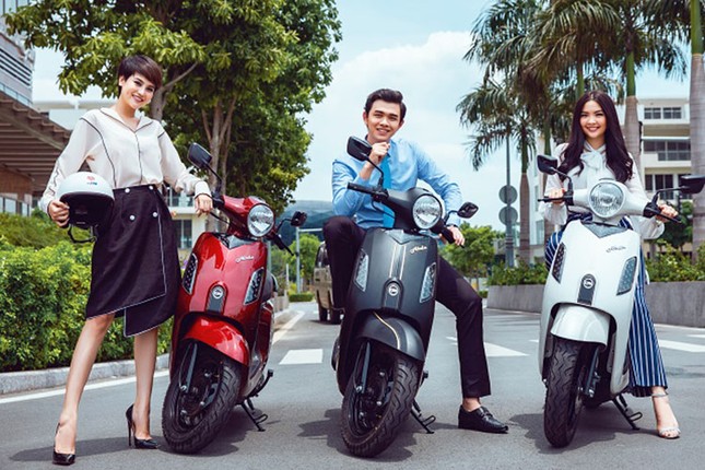 Phu nu Viet phu hop voi xe may tay ga nao?-Hinh-5