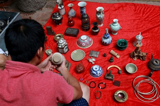 Doc dao cho phien do xua giua trung tam Ha Noi-Hinh-4