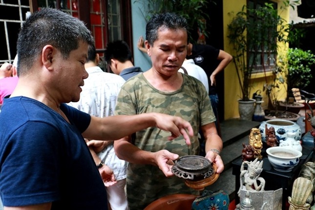 Doc dao cho phien do xua giua trung tam Ha Noi-Hinh-5