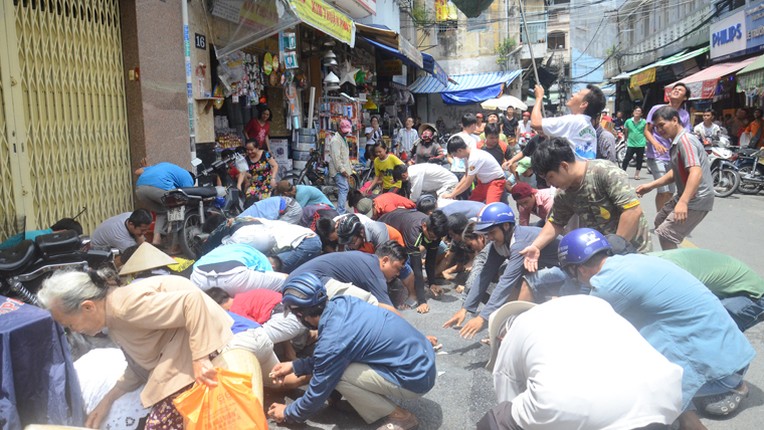 Dieu gi khien hang tram nguoi cuop do cung co hon o Cho Lon that vong?-Hinh-8