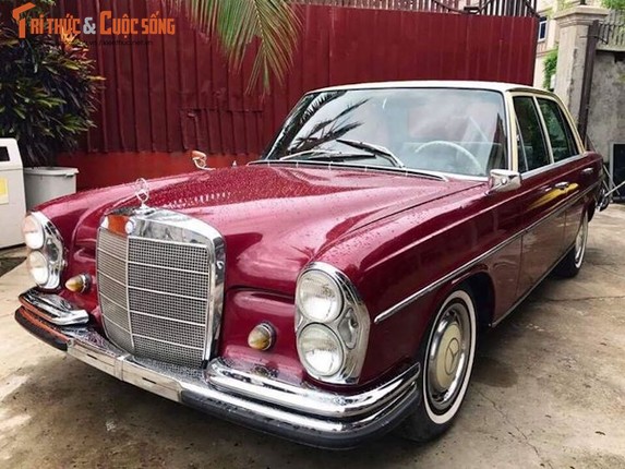 Xe co Mercedes S-Class 1963 “thet gia” 1,1 ty tai VN