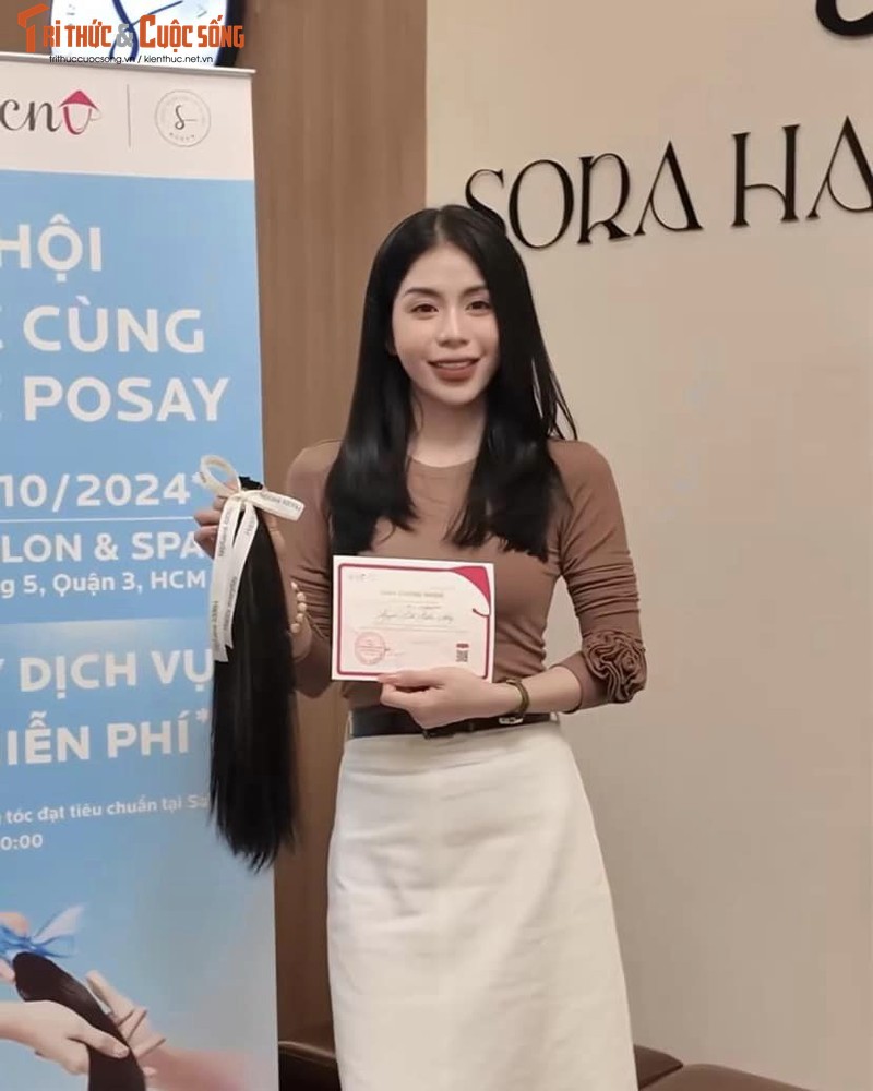 Dien mao moi cua Hang Du Muc nhan mua loi khen tu CDM-Hinh-2