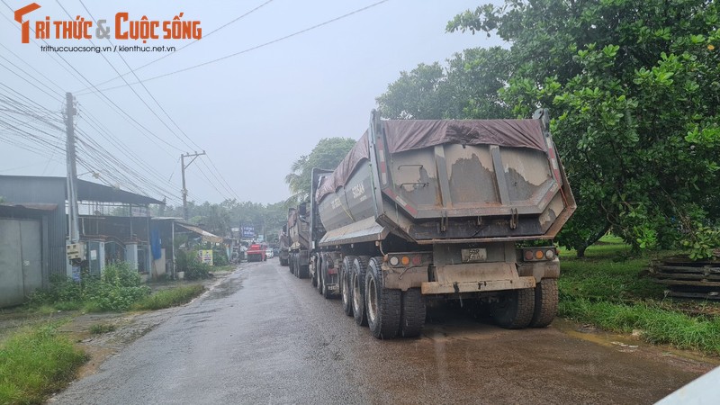 Duong Song Nhan - Dau Giay (Dong Nai): Yeu cau tam ngung thi cong (bai 2)-Hinh-2