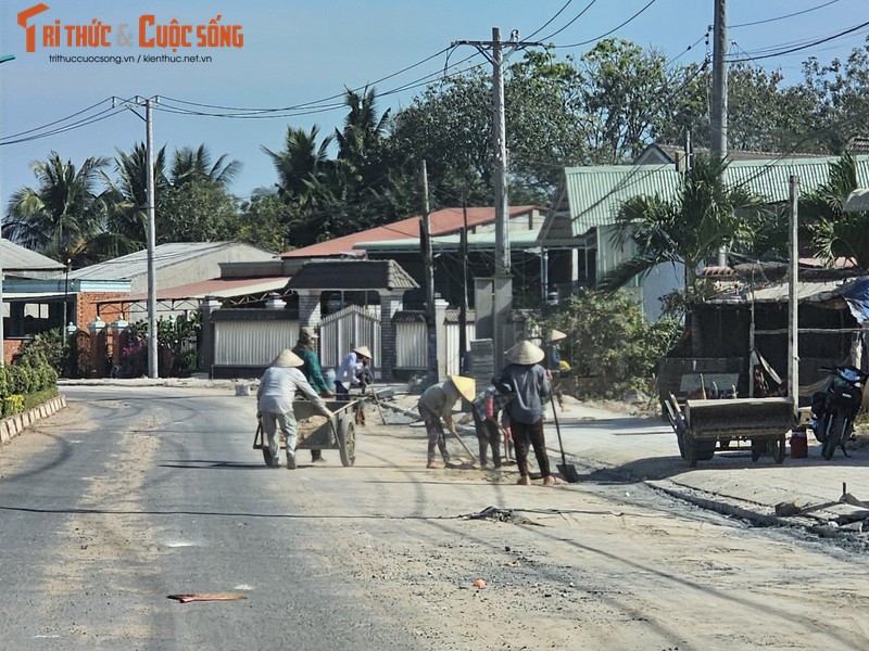 Tay Ninh: Can canh DA Tham nhua duong 30/4 huyen Tan Bien-Hinh-20