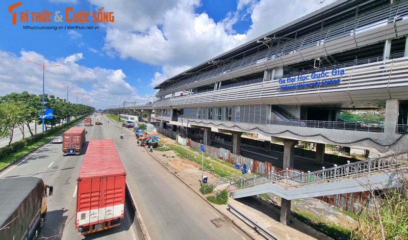 Tuyen Metro Ben Thanh - Suoi Tien truoc ngay chay thu-Hinh-8