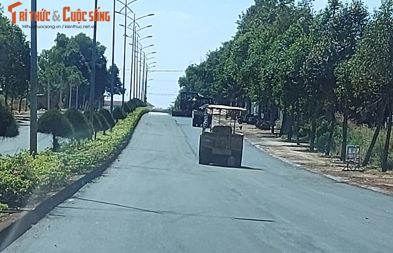 Dong Xoai (Binh Phuoc): Vi sao duong Ho Xuan Huong cu sua lai hong?-Hinh-5