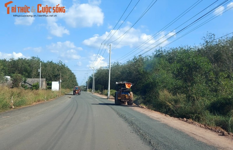 Binh Phuoc: Cong trinh xay dung duong Dong Huu – Bau Nam cham tien do hon 200 ngay-Hinh-5