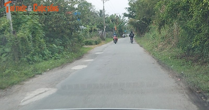 Vu duong vua lam xong da hong: Lanh dao huyen Tan Hiep tu choi cung cap thong tin cho bao chi?-Hinh-5