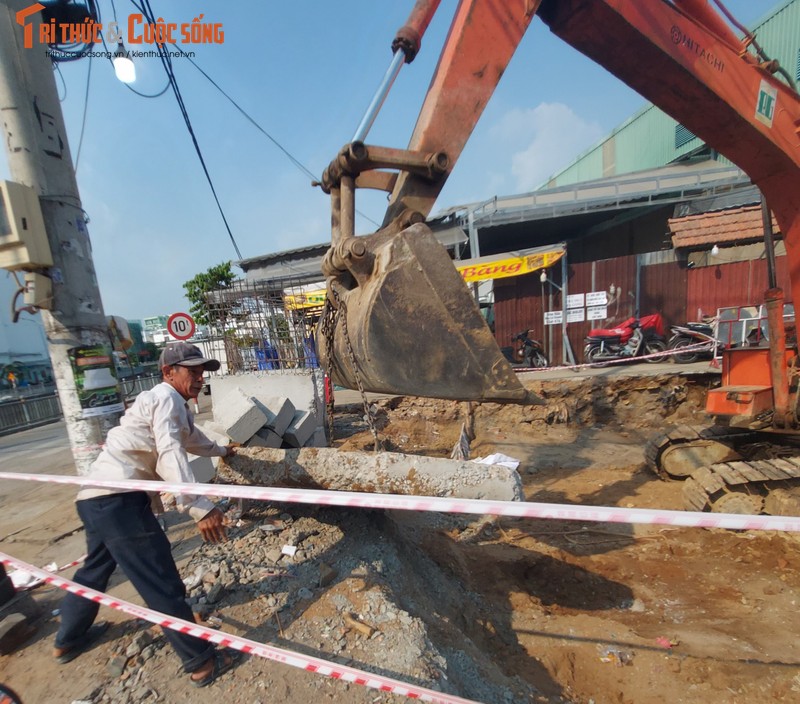 TP HCM: Can canh cong trinh mo rong duong Duong Quang Ham, quan Go Vap-Hinh-14