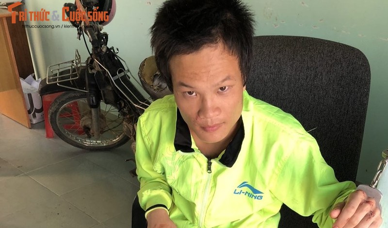 "Ngáo" ma túy đá, con tưởng bố mẹ là ma nên đâm chém